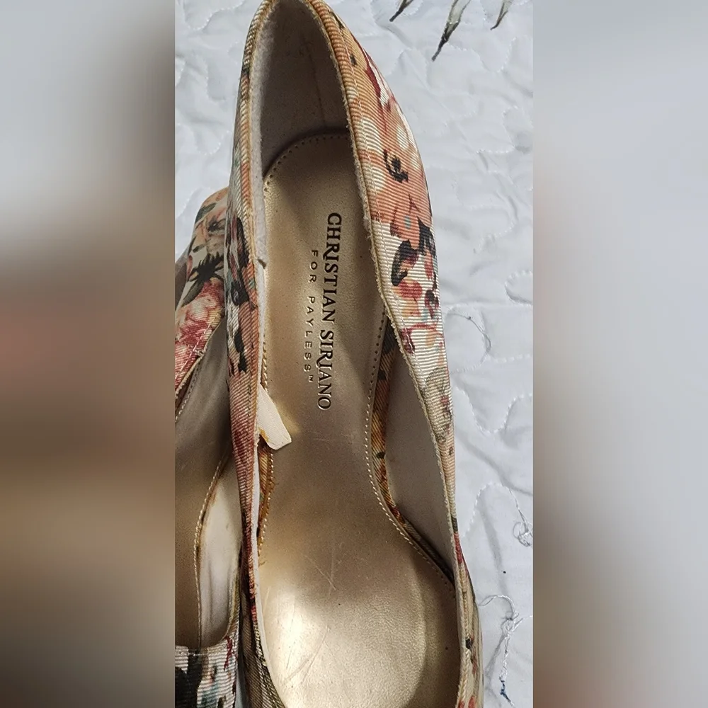 Shoes - Picture 3 of 3
